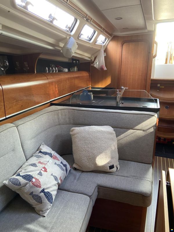 Dehler 38 - Eignerboot mit neuen Segeln