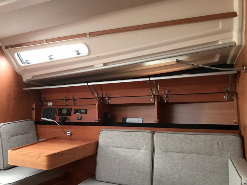 Dehler 38 - Eignerboot mit neuen Segeln