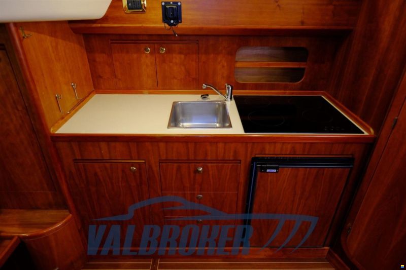 Apreamare Aprea 10 Semi Cabin