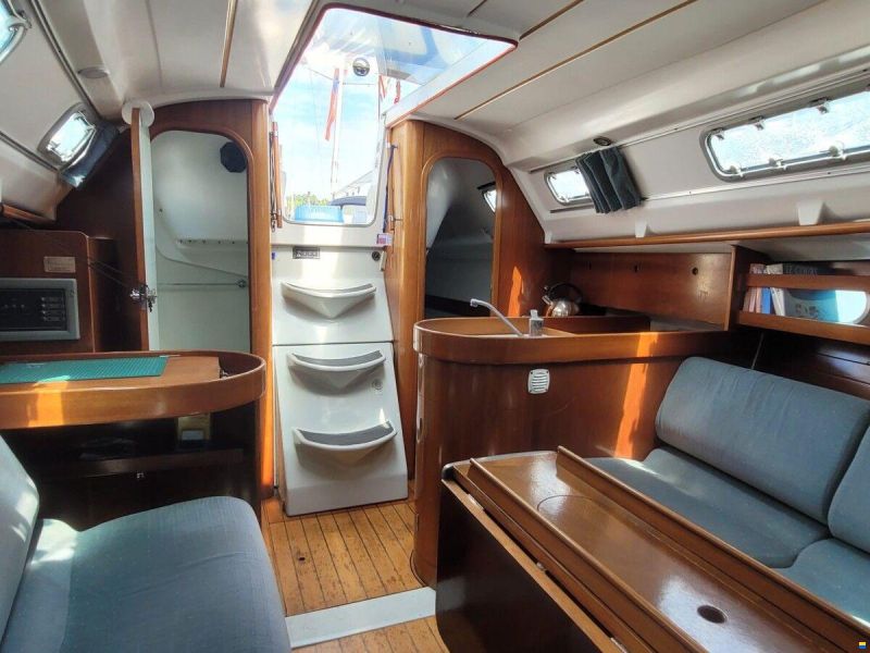 Beneteau First 310