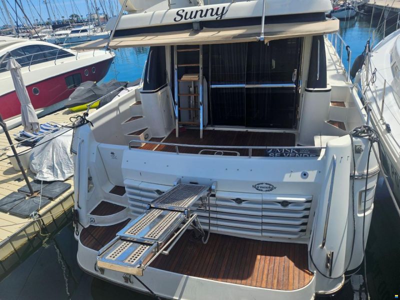 Sunseeker Caribbean 52