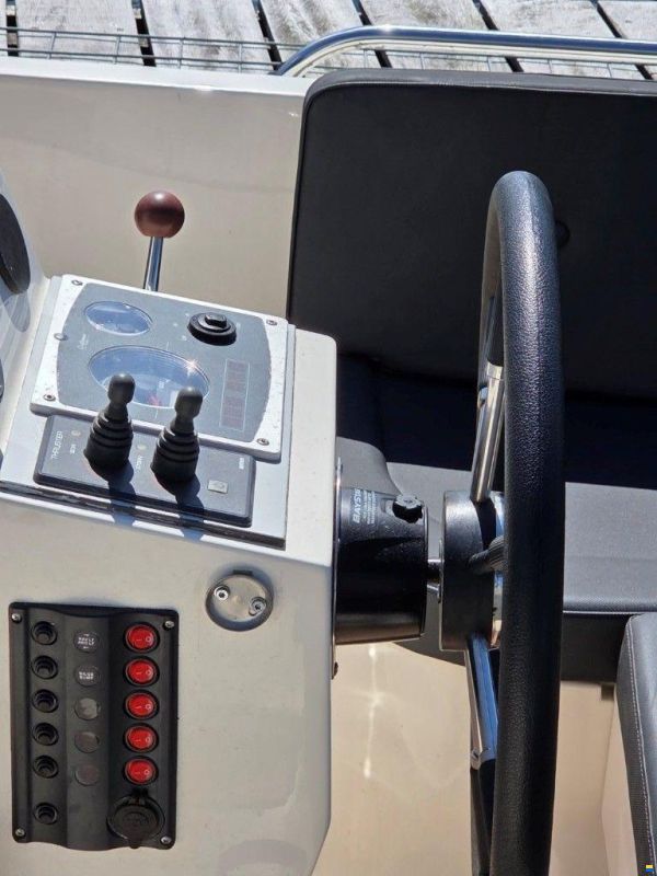 Primeur 700 Tender