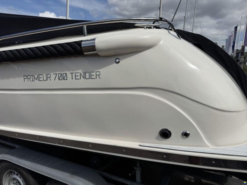 Primeur 700 Tender