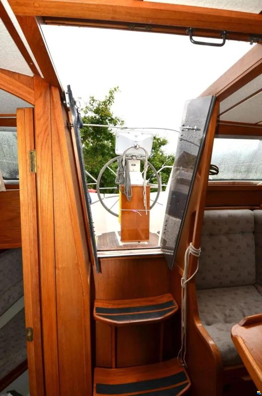 Nauticat 32