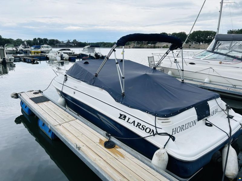 Larson Cabrio 220