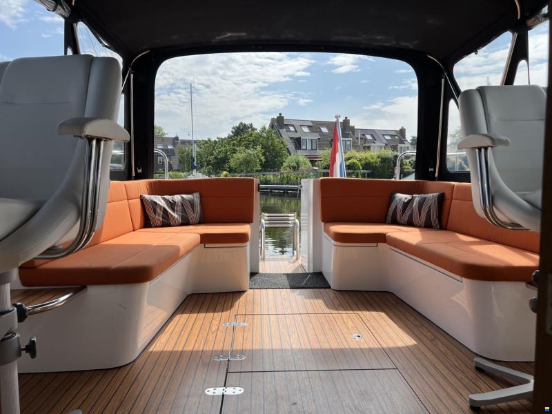 Langenberg Cabin Cruiser 33
