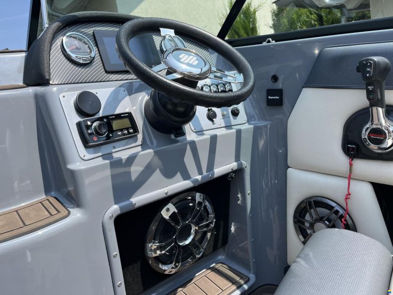 Hellwig Milos V630 cabin