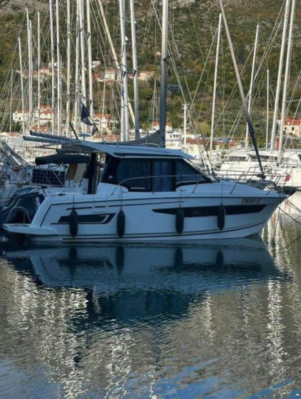 Jeanneau Merry Fisher 895