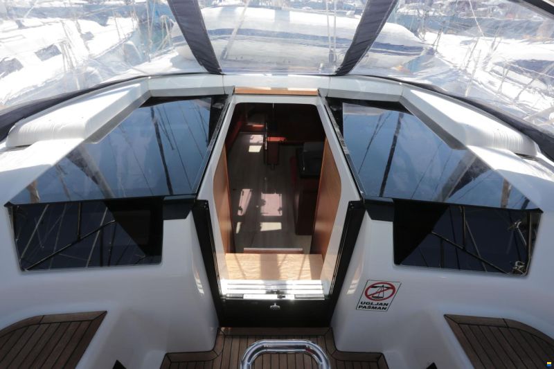 Hanse 418