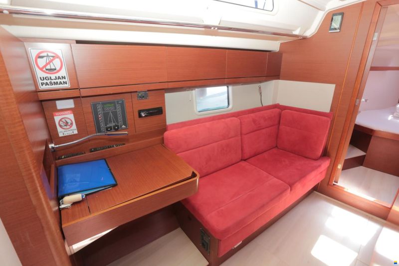 Hanse 418