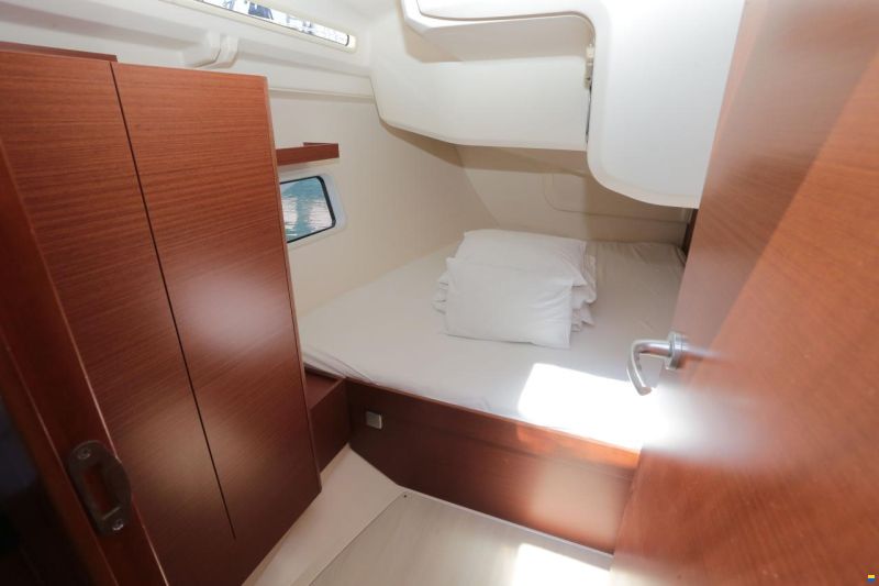 Hanse 418