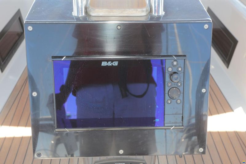 Hanse 418