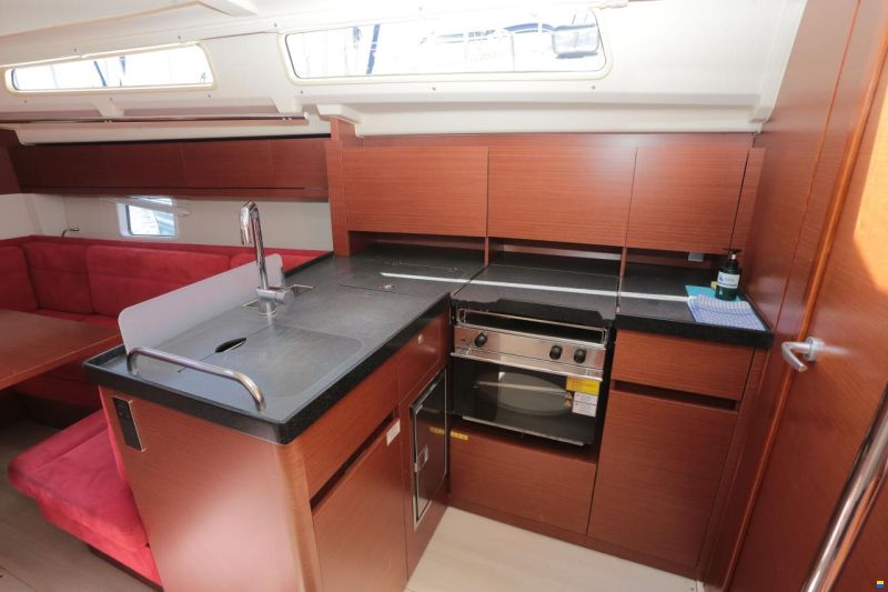 Hanse 418