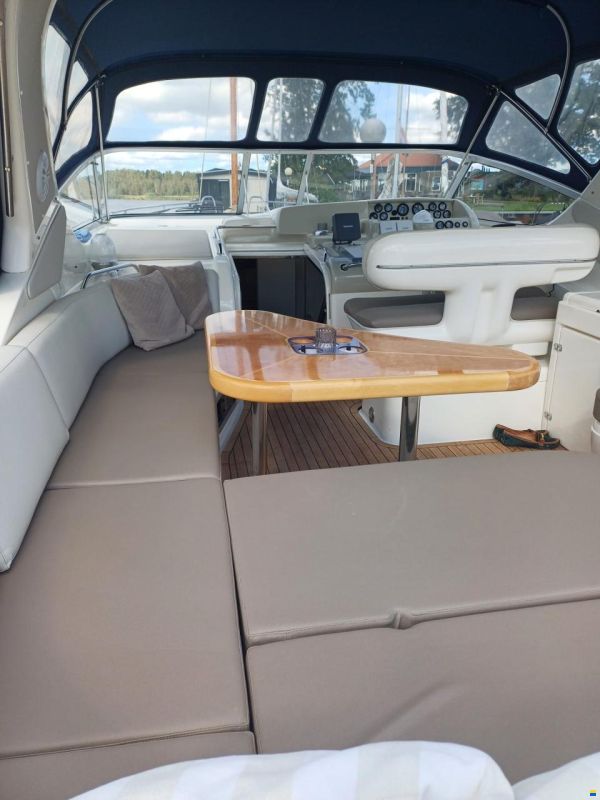 Sealine S360