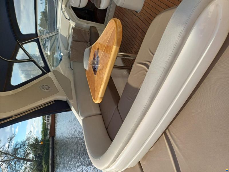 Sealine S360