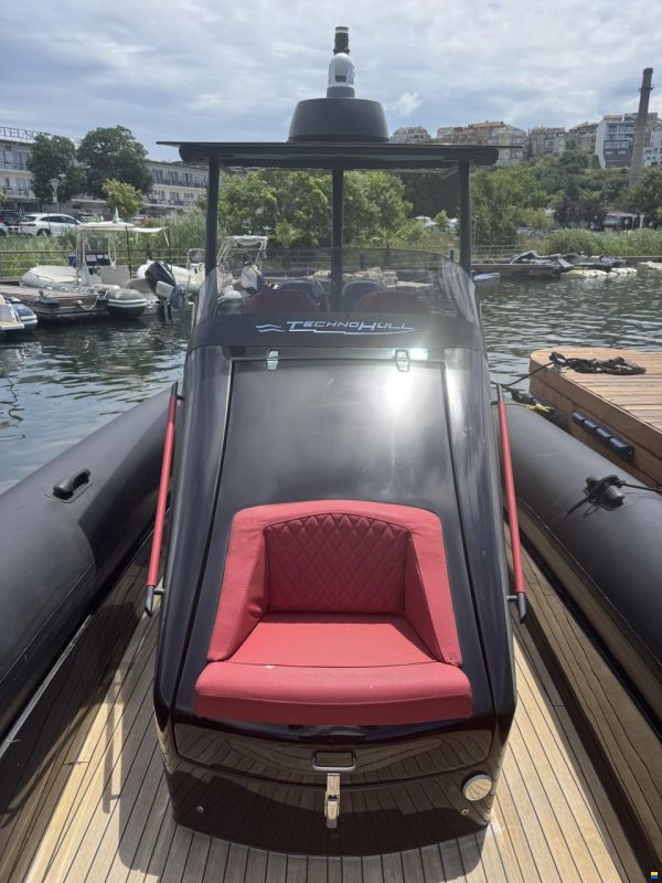 Technohull seaDNA 999