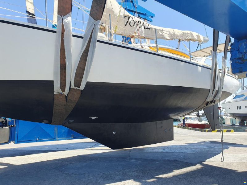 Brown Bluewater 49