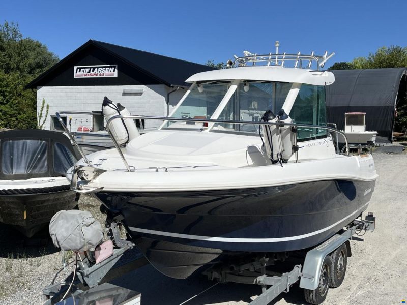 Jeanneau 585 Merry Fisher