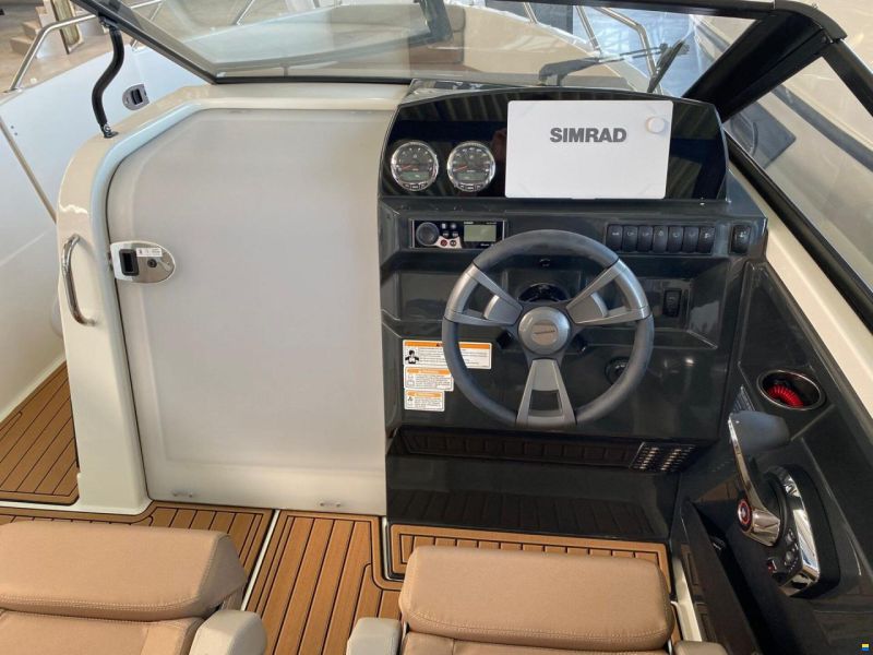 Quicksilver Activ 675 Bowrider