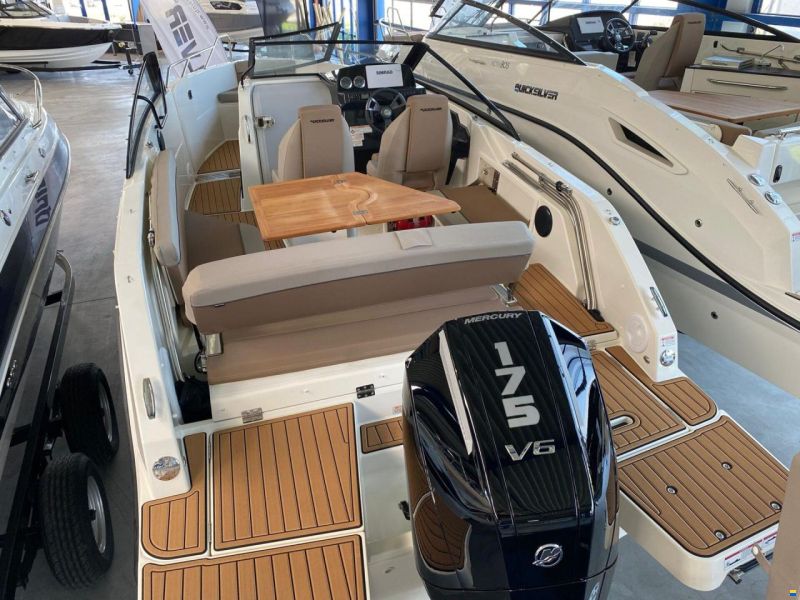 Quicksilver Activ 675 Bowrider