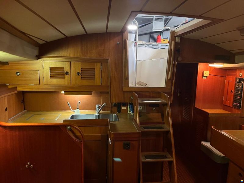 Hallberg-Rassy 382