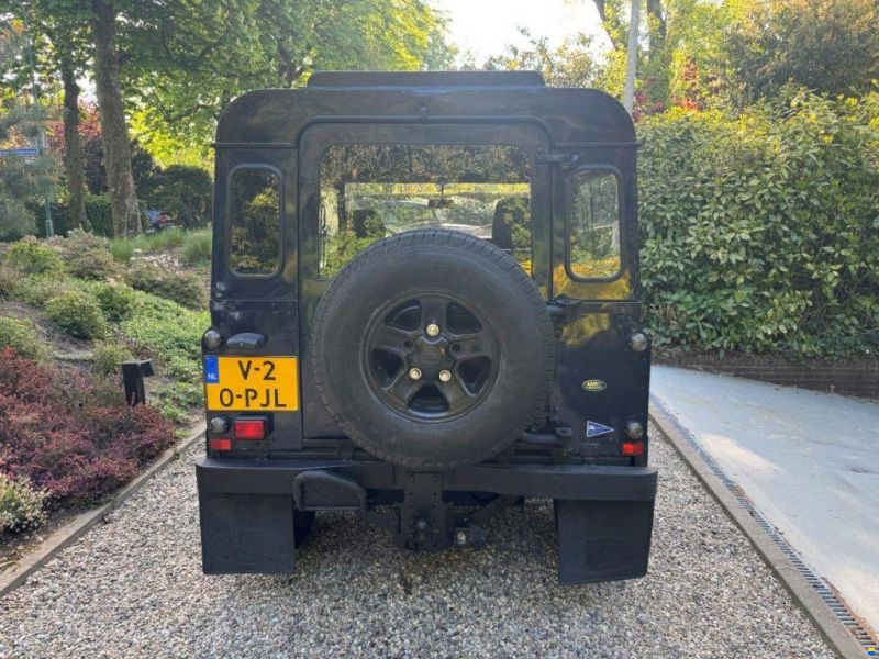 Land Rover Defender 90 2.0 benzine