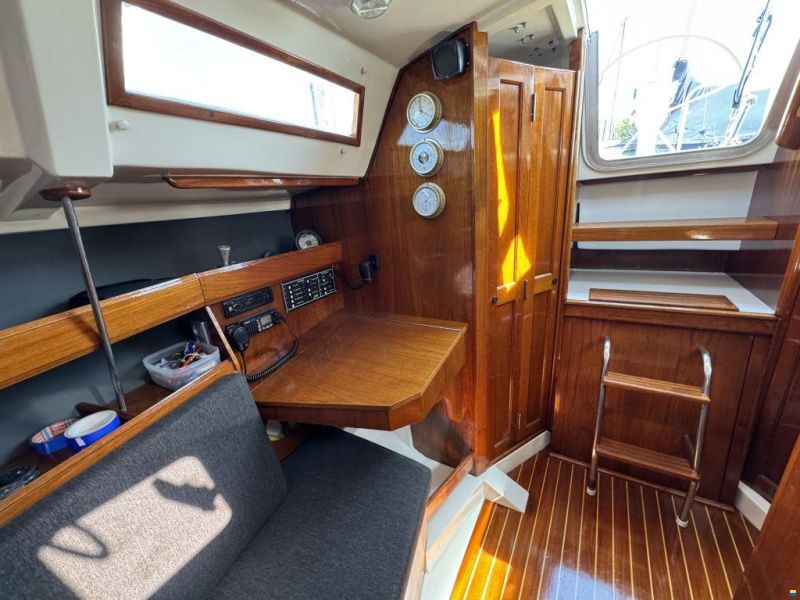 Hunter 28.5