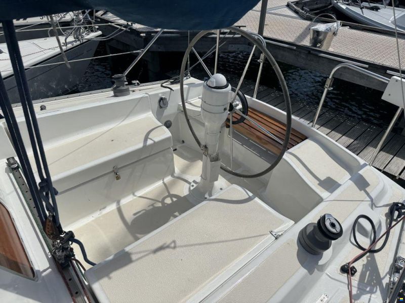 Hunter 28.5