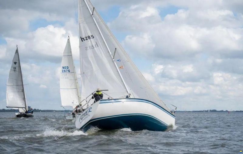 Hunter 28.5