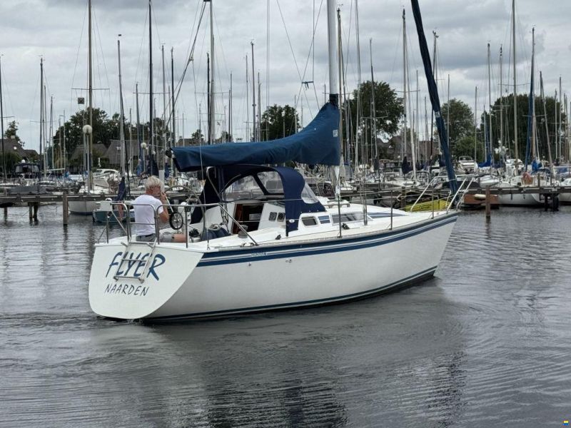 Hunter 28.5