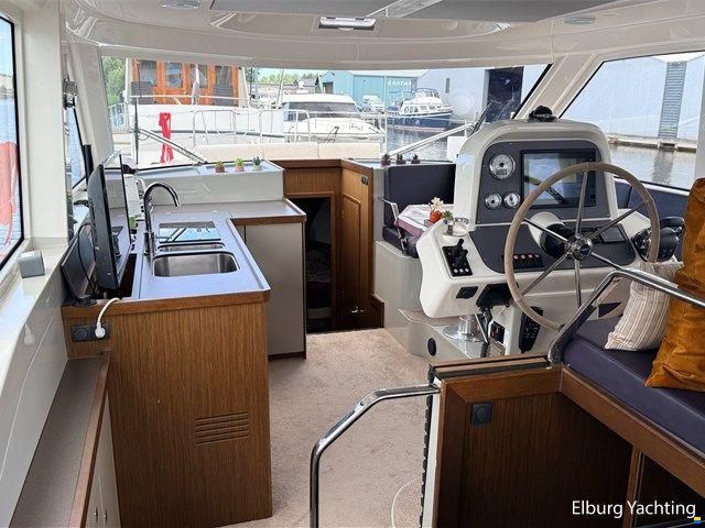 Bavaria E40 - Flybridge