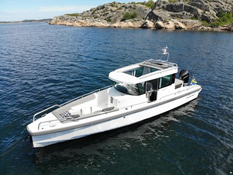 Axopar 28 AC Aft Cabin