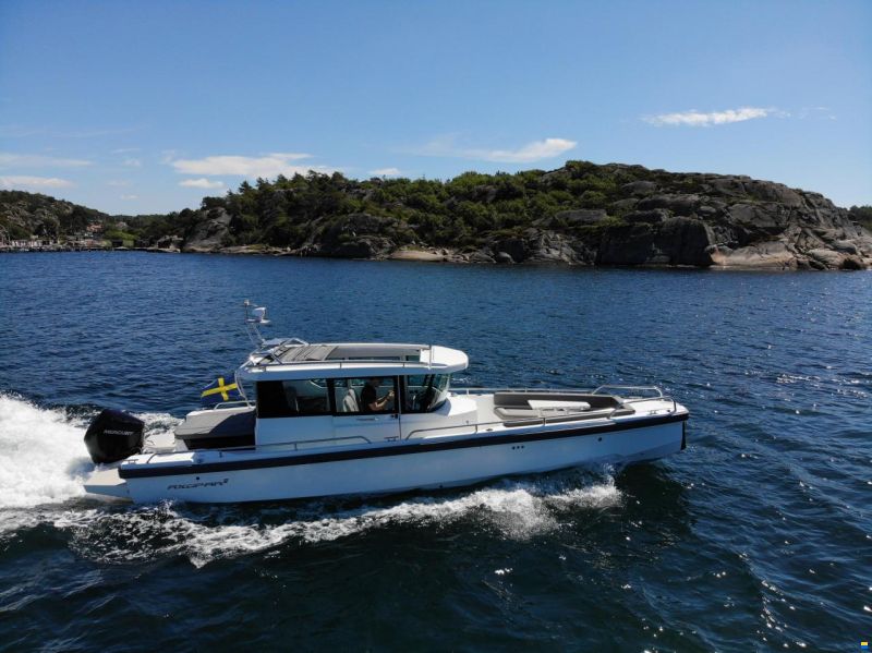 Axopar 28 AC Aft Cabin