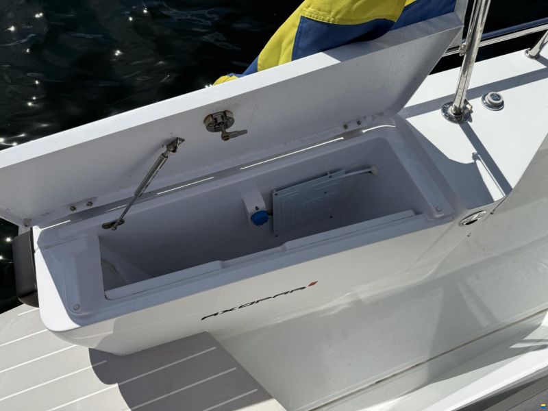 Axopar 28 AC Aft Cabin