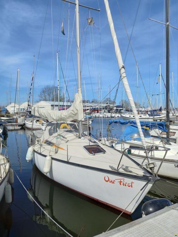 Beneteau First25