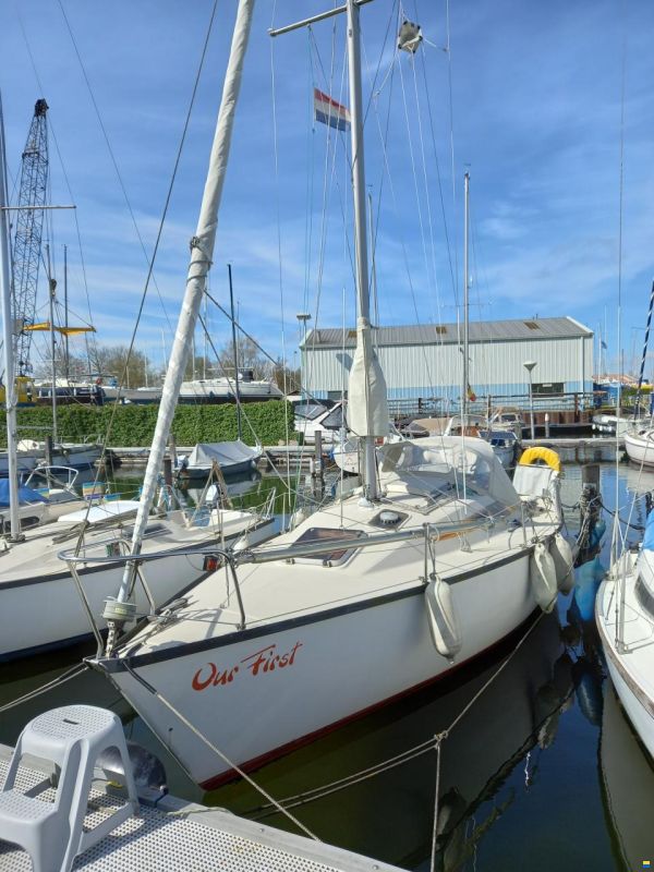Beneteau First25