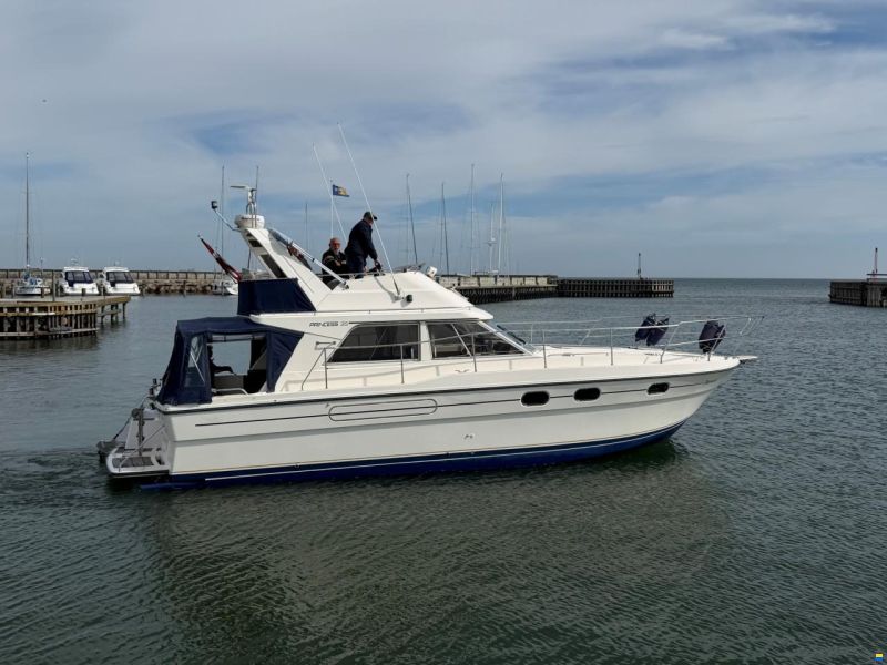 Princess 35