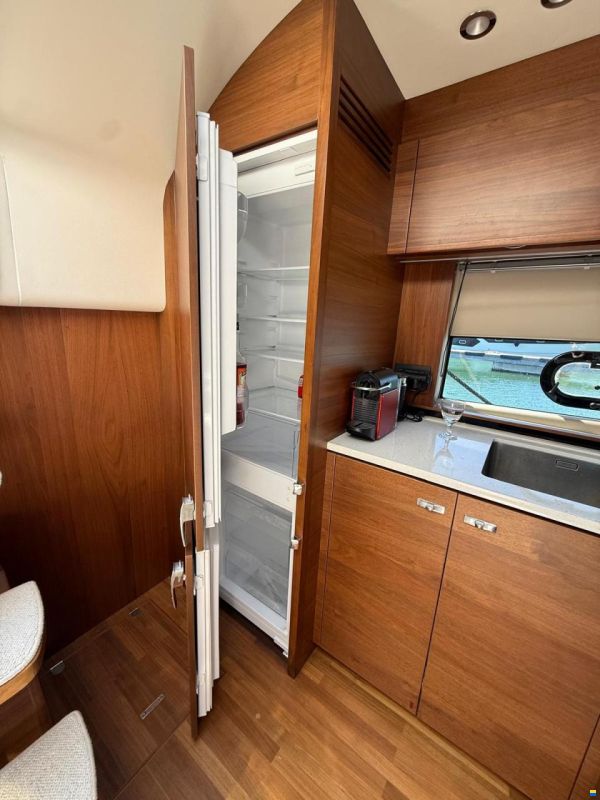 Princess V 50 open
