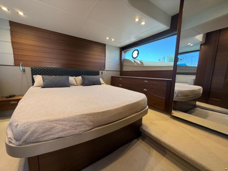 Princess V 50 open