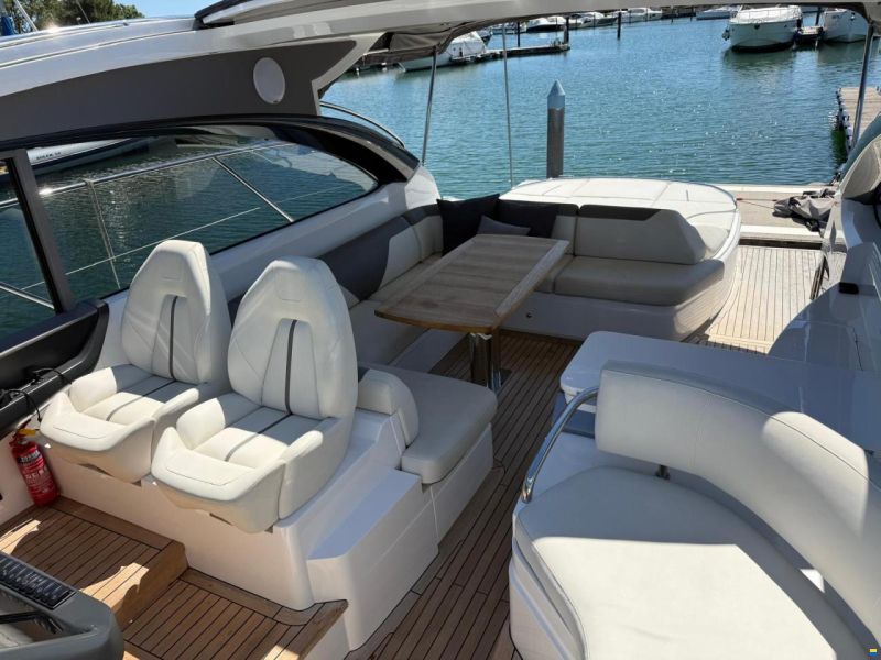 Princess V 50 open