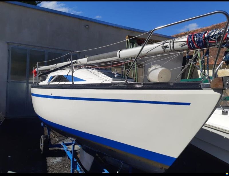Bavaria 820