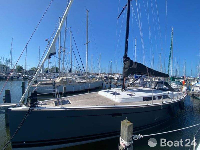 Hanse 445