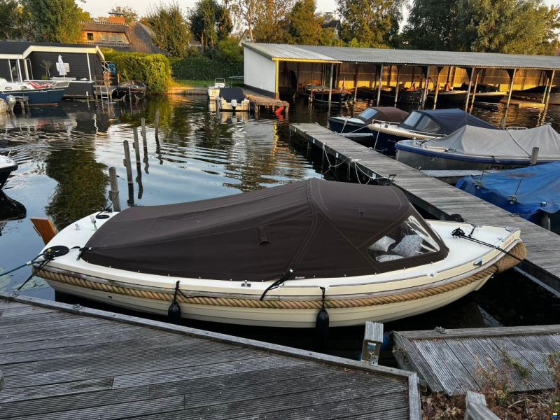 Interboat 20