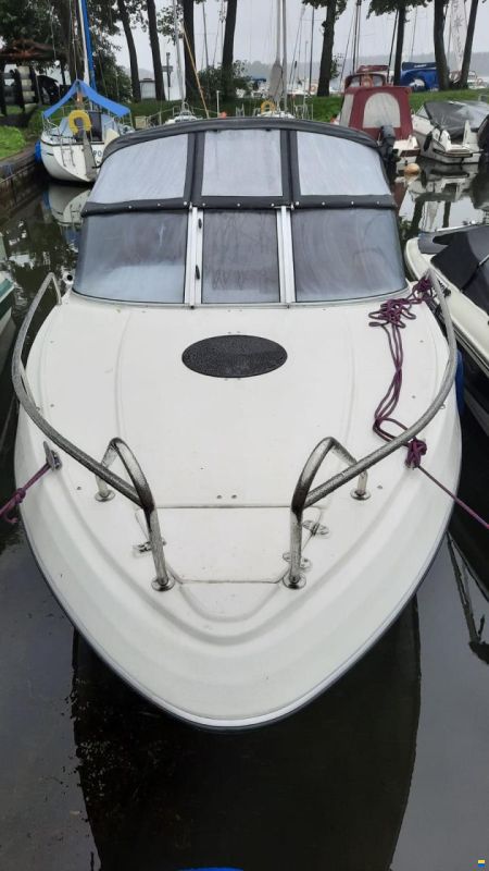 Ocean boat 670