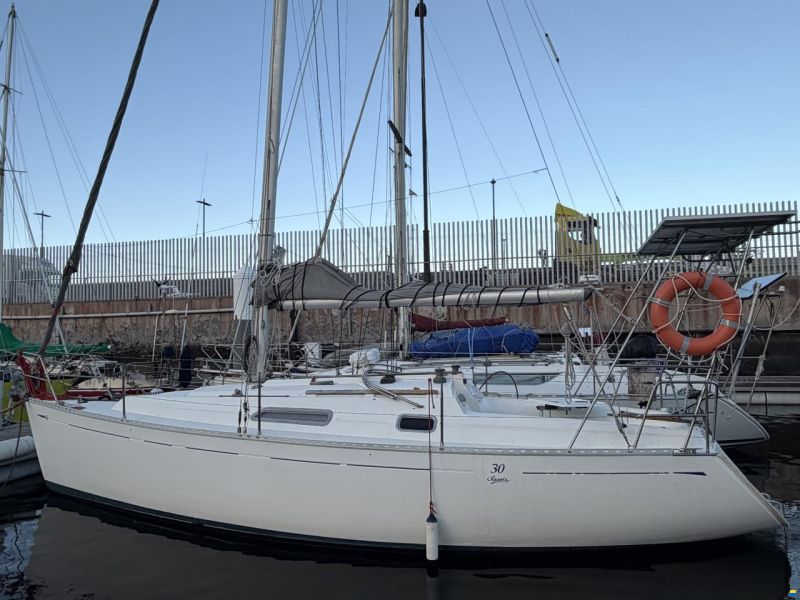 Dufour 30 Classic