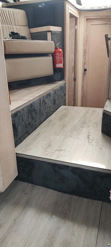 Bayliner 3258 Avanti Fly