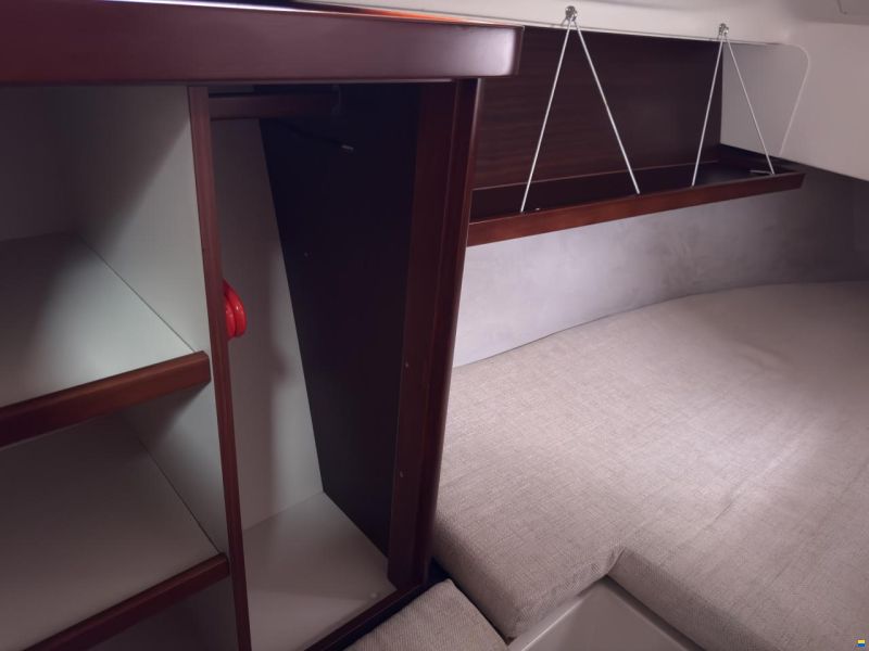 Hanse 320