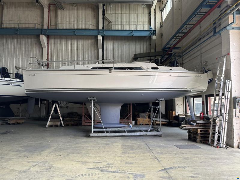 Hanse 320