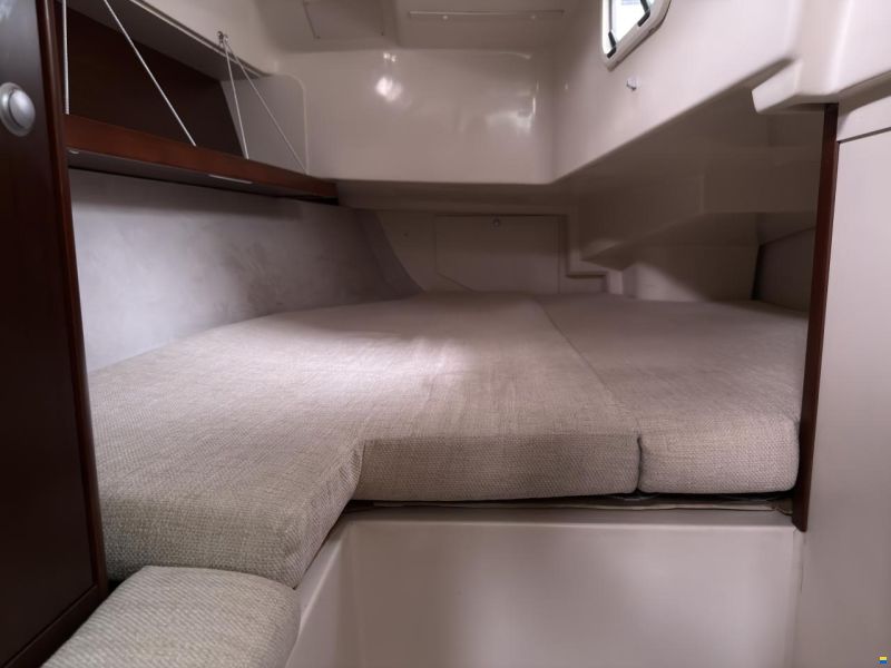 Hanse 320