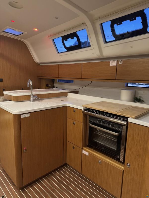 Bavaria Cruiser 51